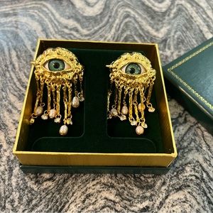 Lovers Eye Victorian Style Earrings with Gift Box